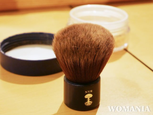 ミネラルファンデ ブラシ ニールズヤード
